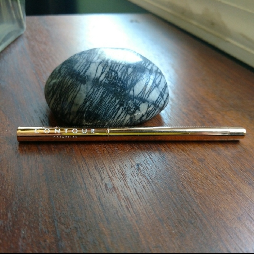 Contour Lip Pencil in Stud